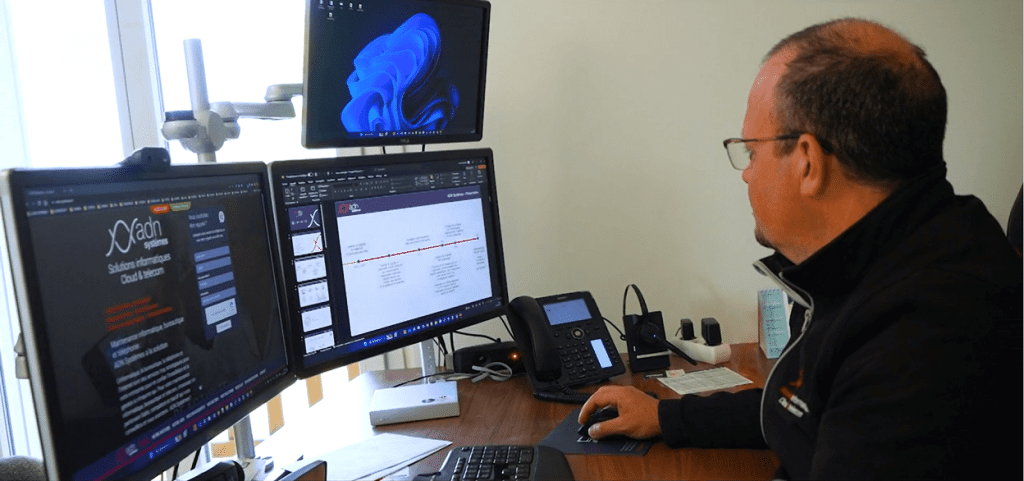 Yannick Molinet au bureau